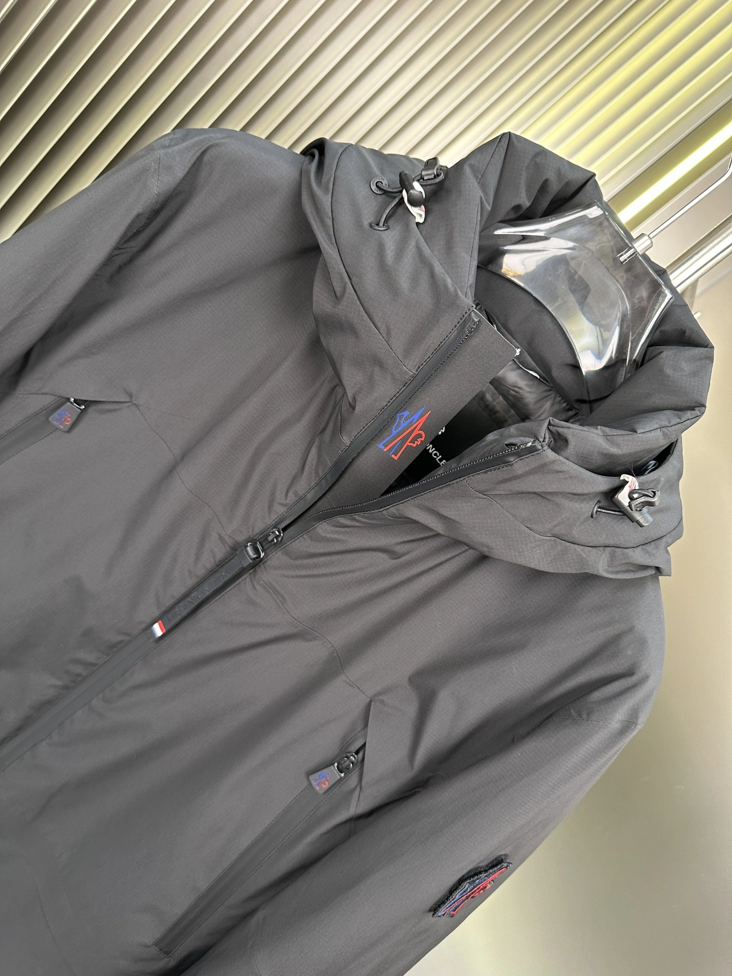 EyeCatching Moncler Down Jackets 145447