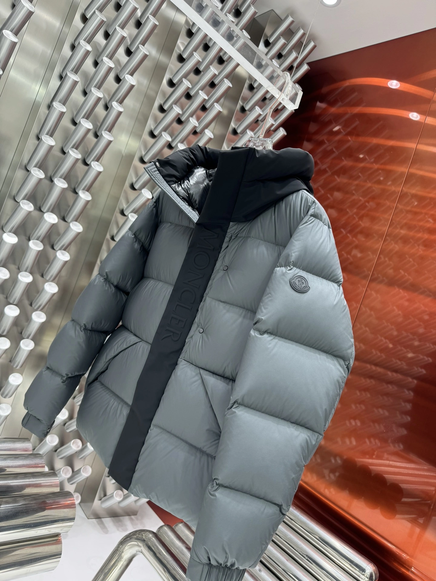 Flexible Moncler Down Jackets 145458