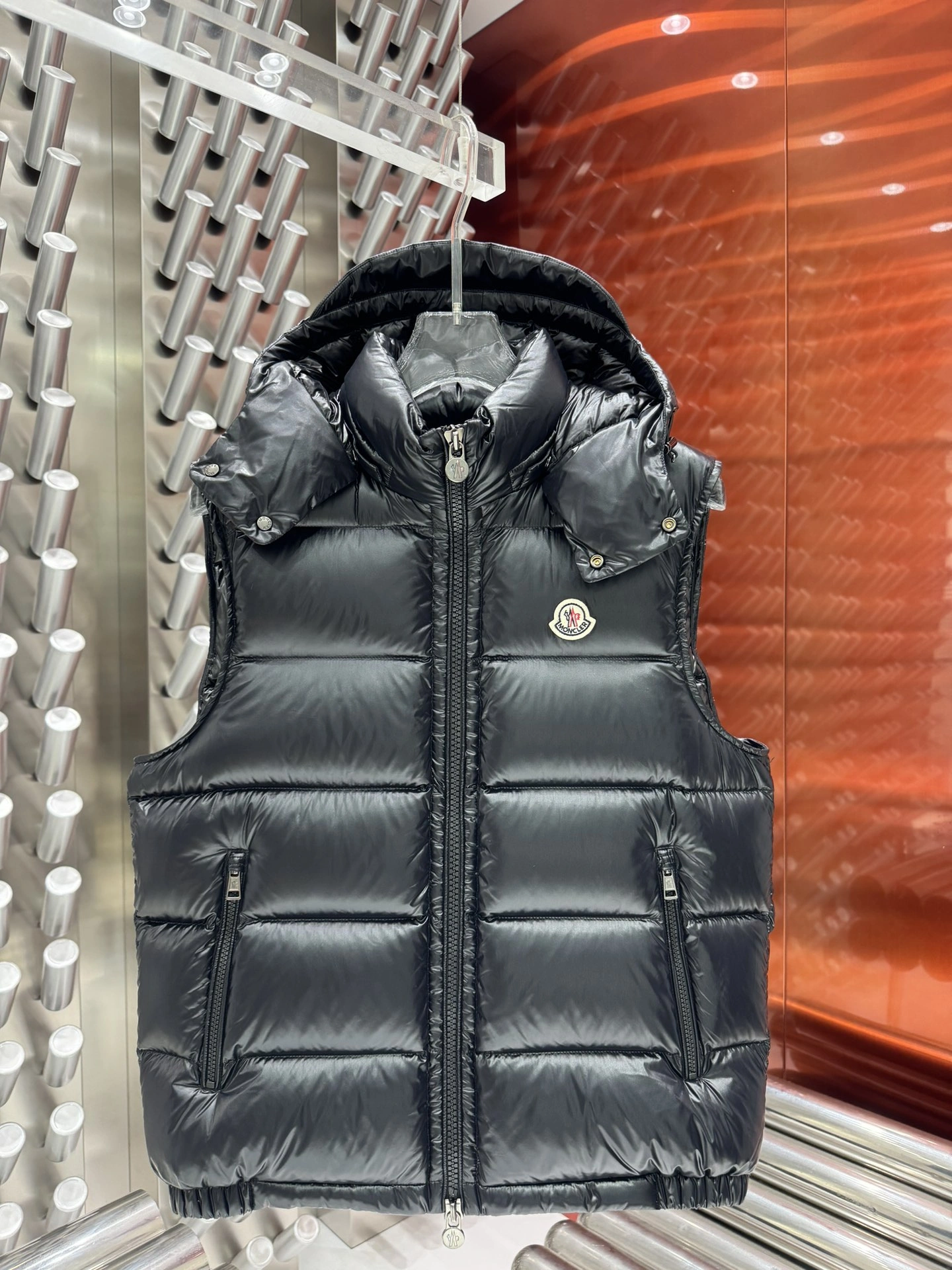 EyeCatching Moncler Down Jackets 145459