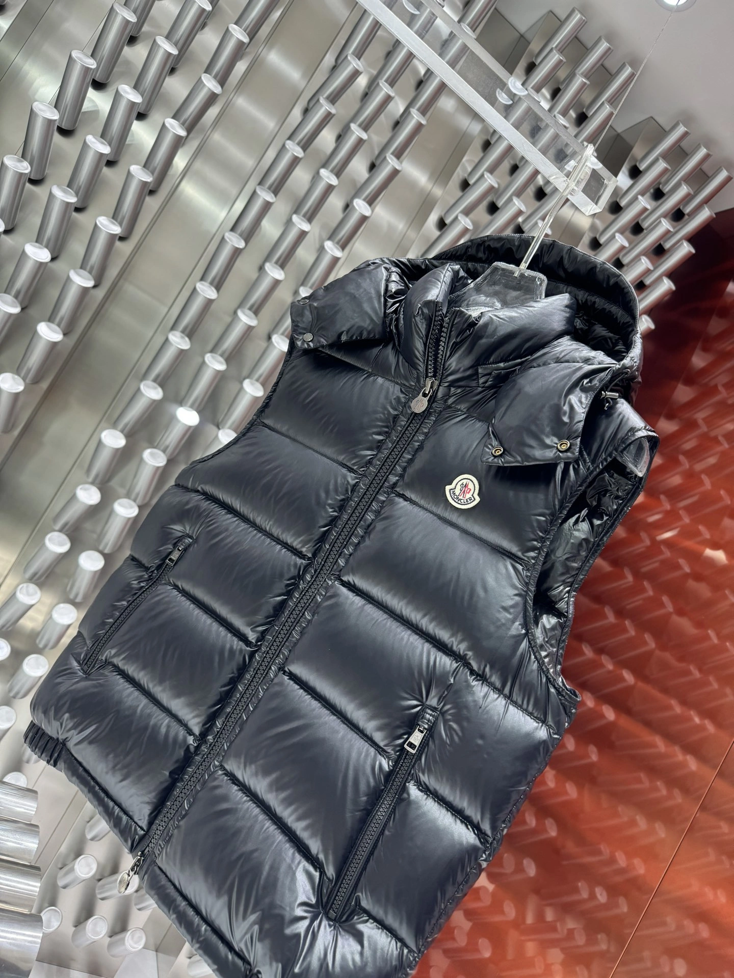 EyeCatching Moncler Down Jackets 145459