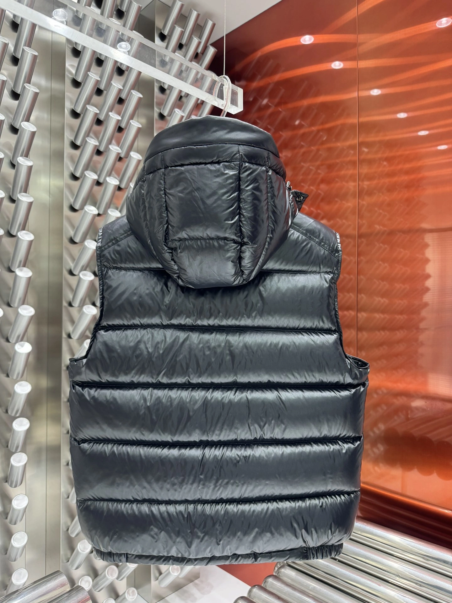 EyeCatching Moncler Down Jackets 145459