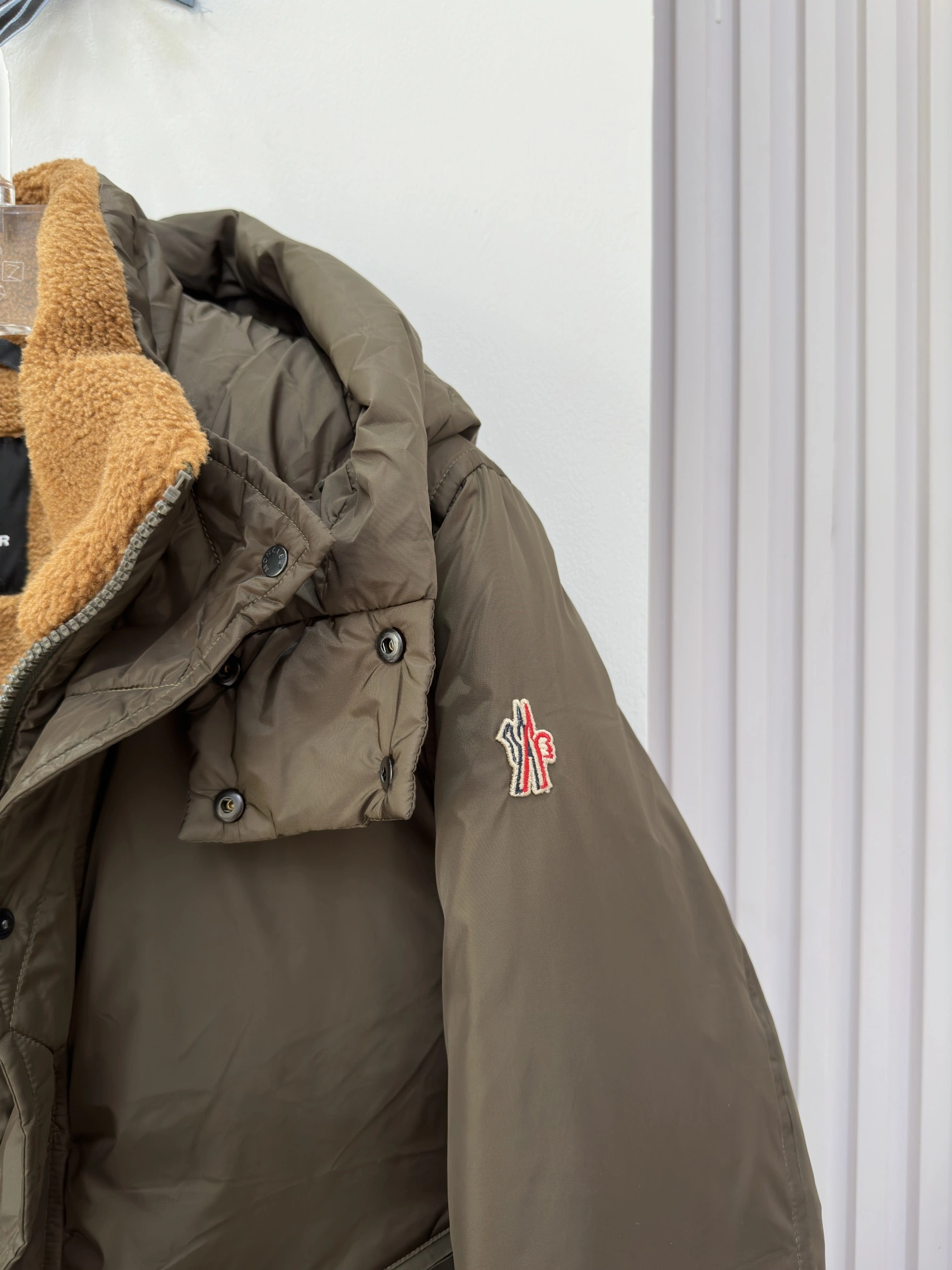 Unisex Moncler Down Jackets 145443