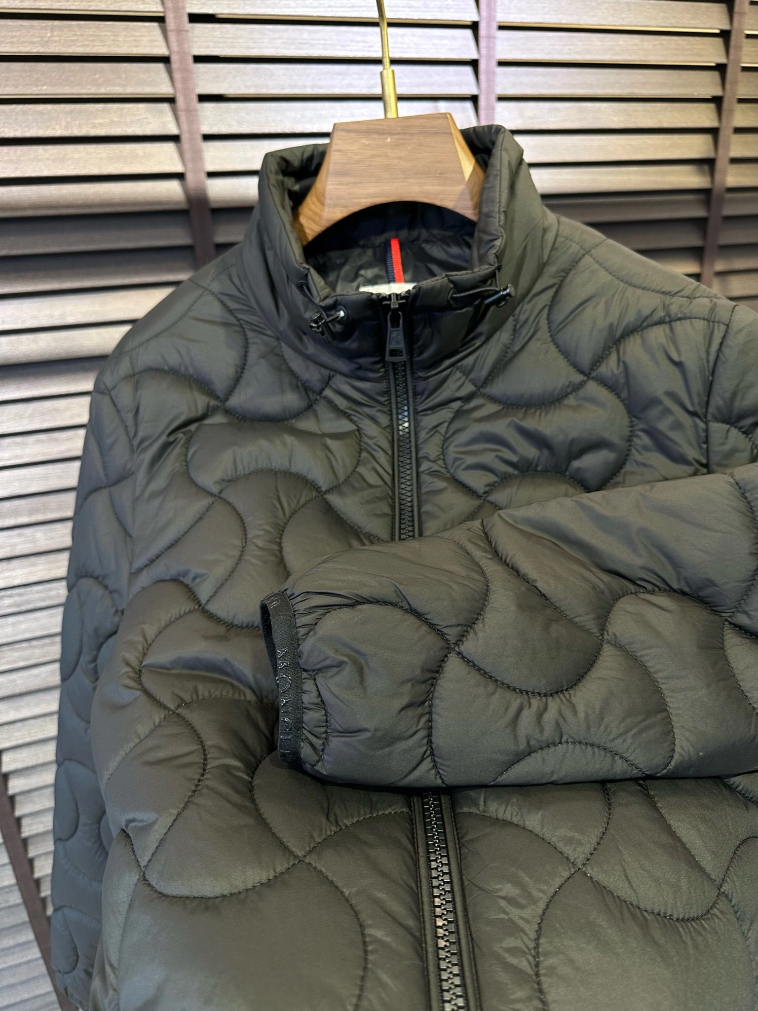 TravelReady Moncler Down Jackets 145456