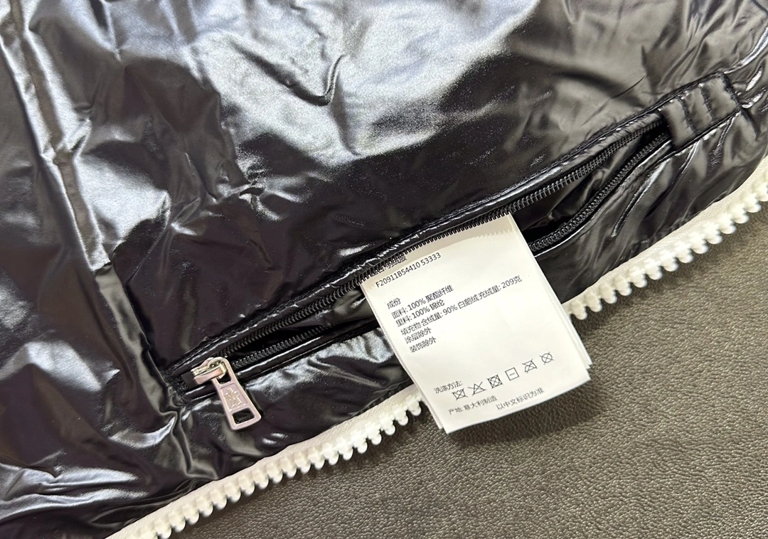 Moncler Down Jackets Popular 145439