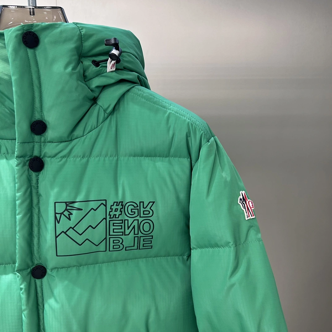 Moncler Down Jackets Comfortable 145438