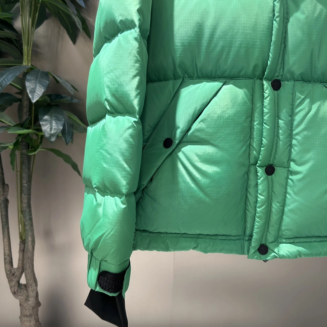 Moncler Down Jackets Comfortable 145438
