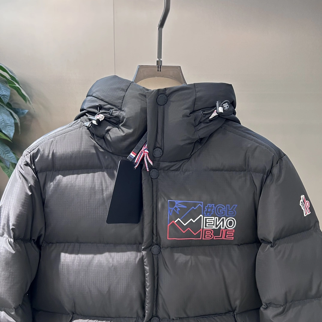 Supportive Moncler Down Jackets 145434
