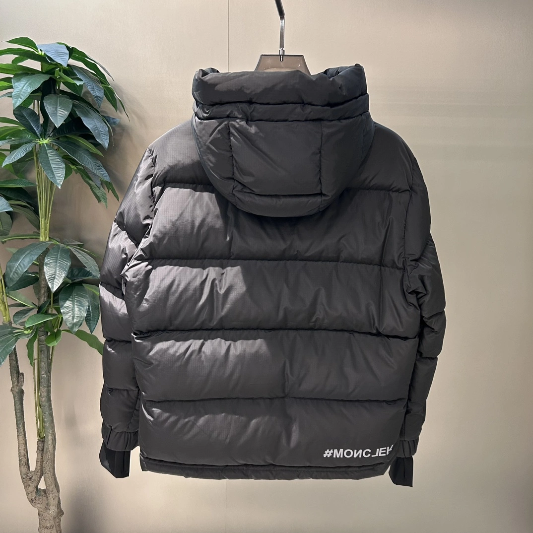 Supportive Moncler Down Jackets 145434