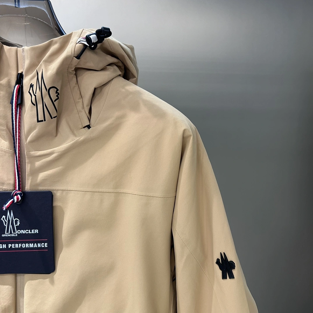 Moncler Down Jackets Timeless 145429