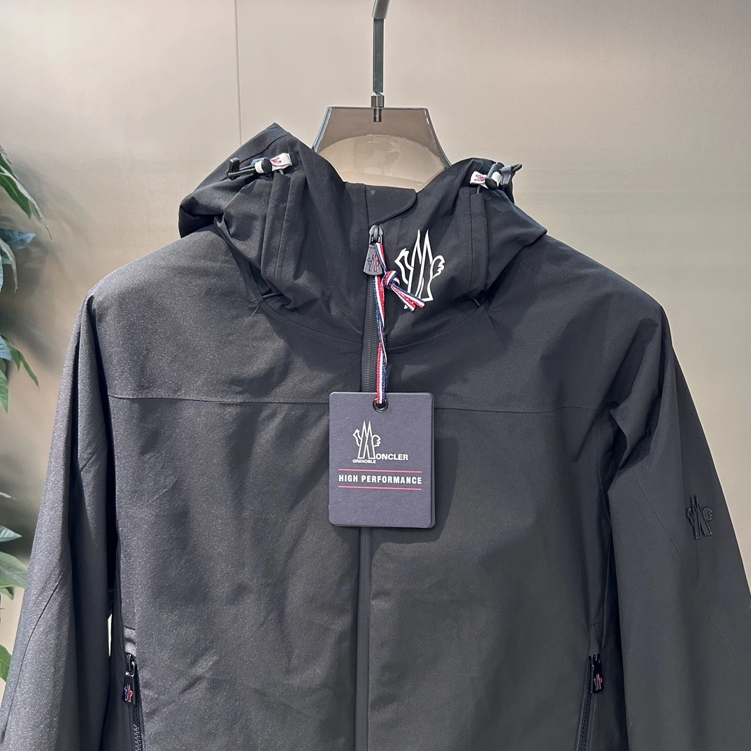 EasyMatch Moncler Down Jackets 145428