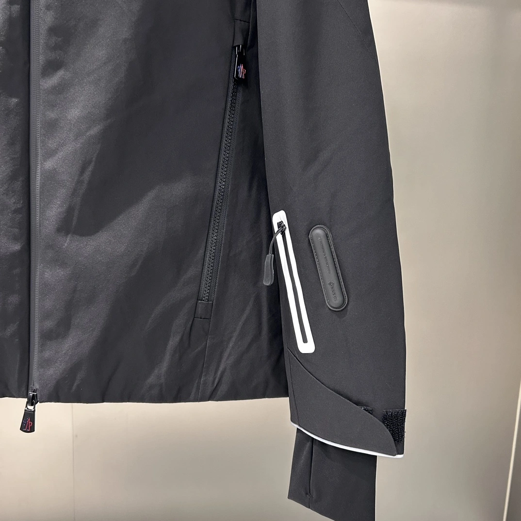 EasyMatch Moncler Down Jackets 145428