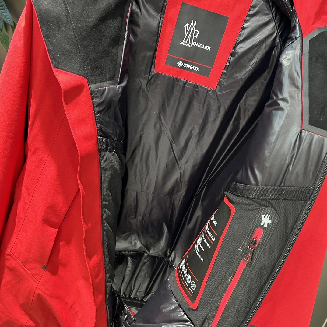 Moncler Down Jackets ComfortFit 145433