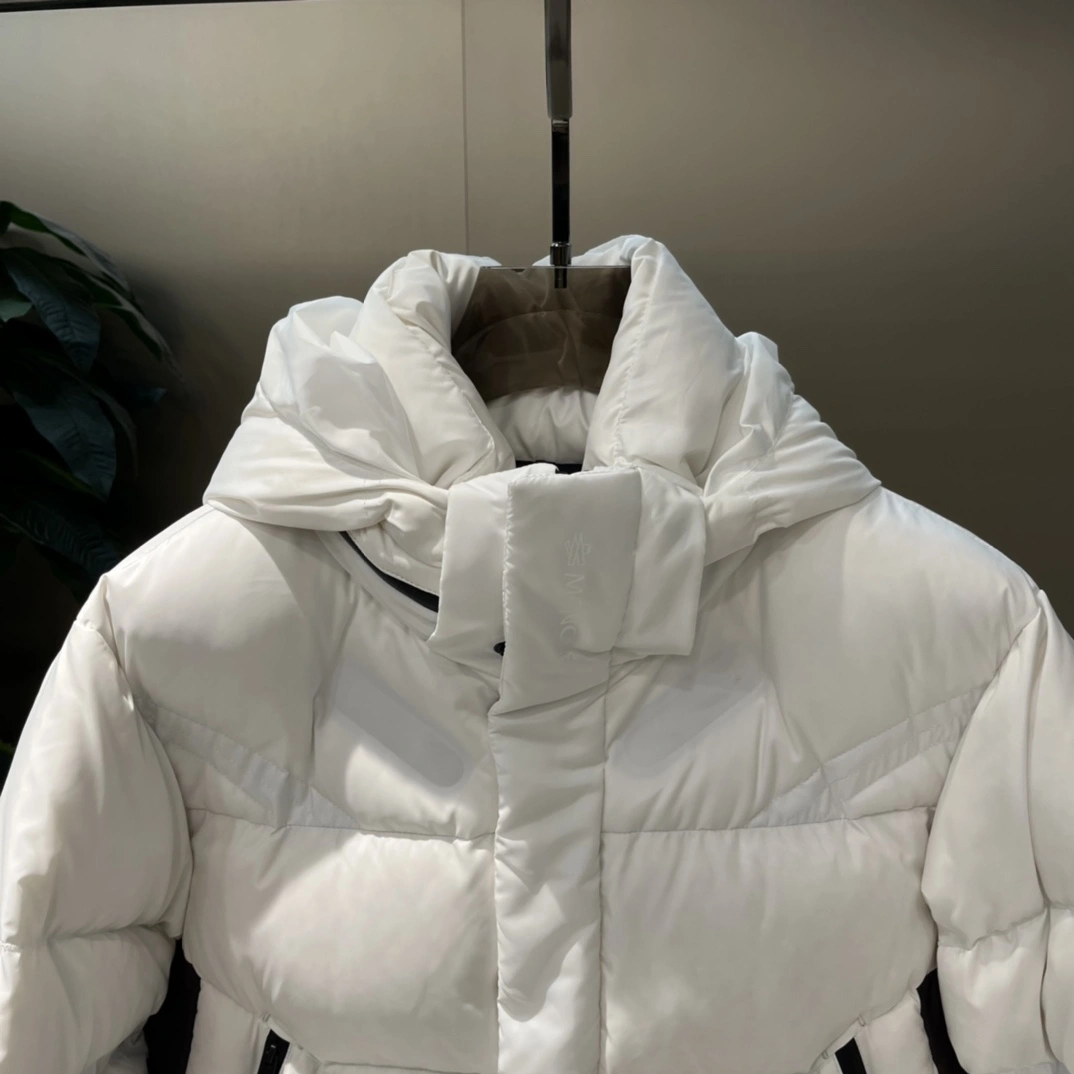 Moncler Down Jackets Timeless 145426