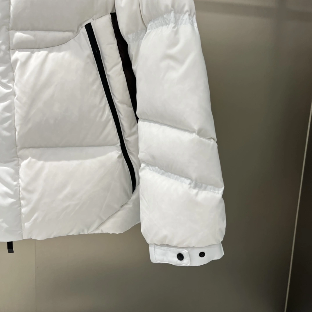 Moncler Down Jackets Timeless 145426
