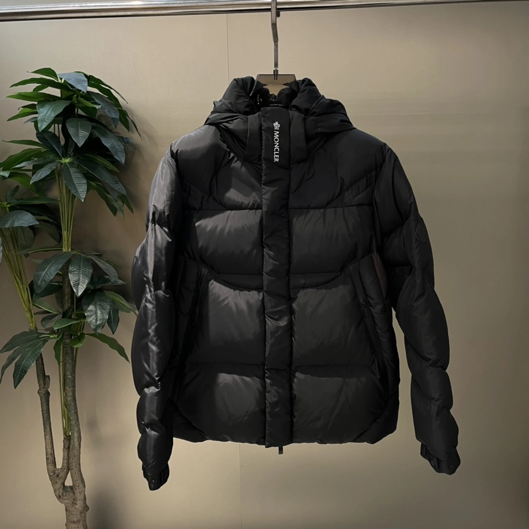 Comfortable Moncler Down Jackets 145423