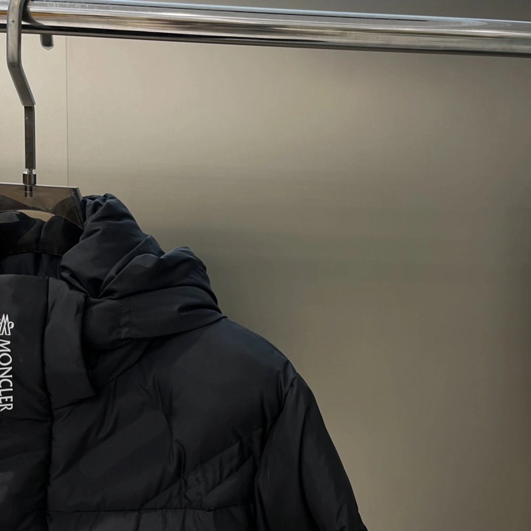 Comfortable Moncler Down Jackets 145423
