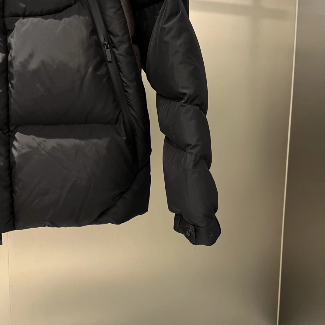 Comfortable Moncler Down Jackets 145423