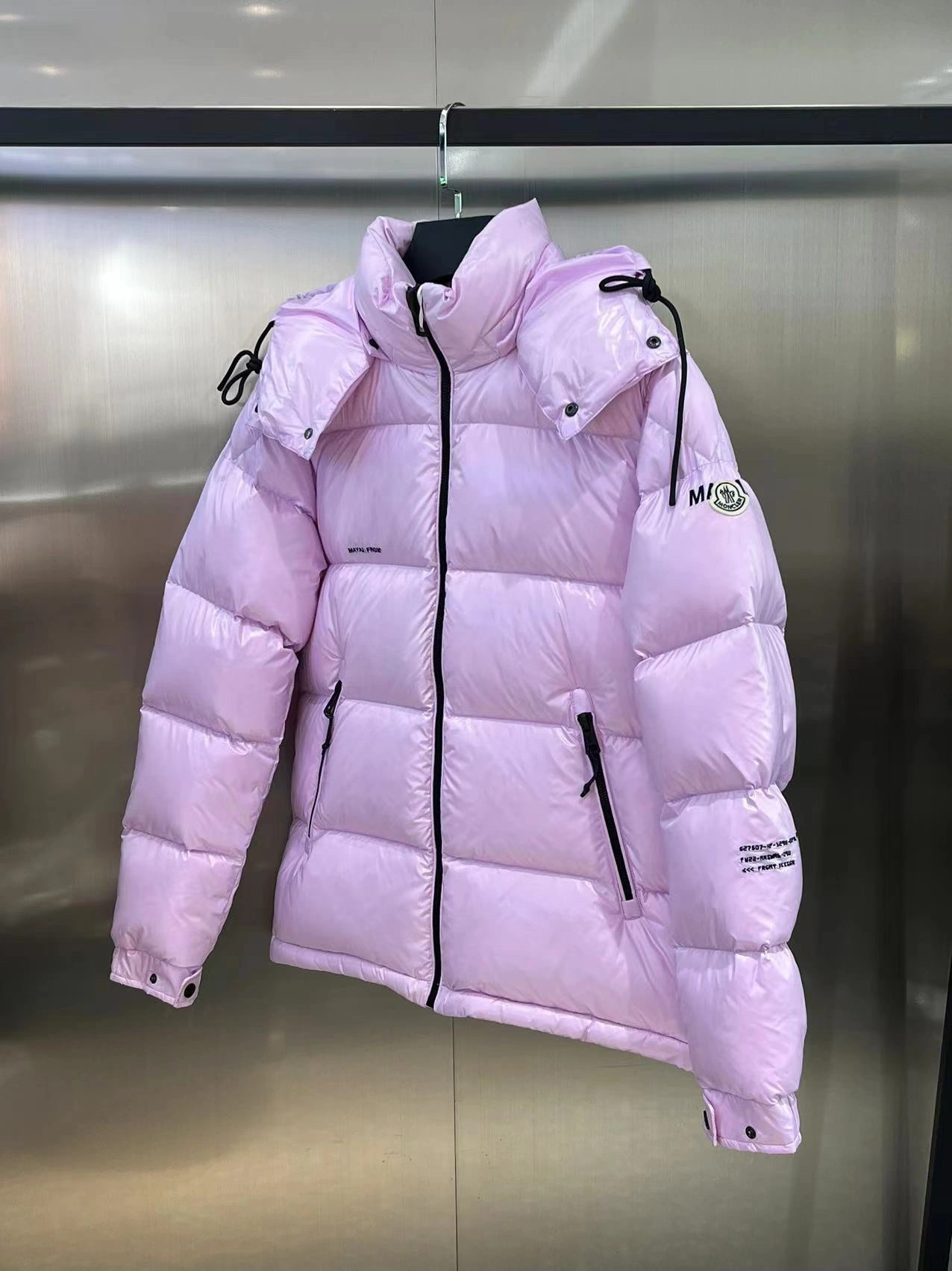 Moncler Down Jackets Unique 145421