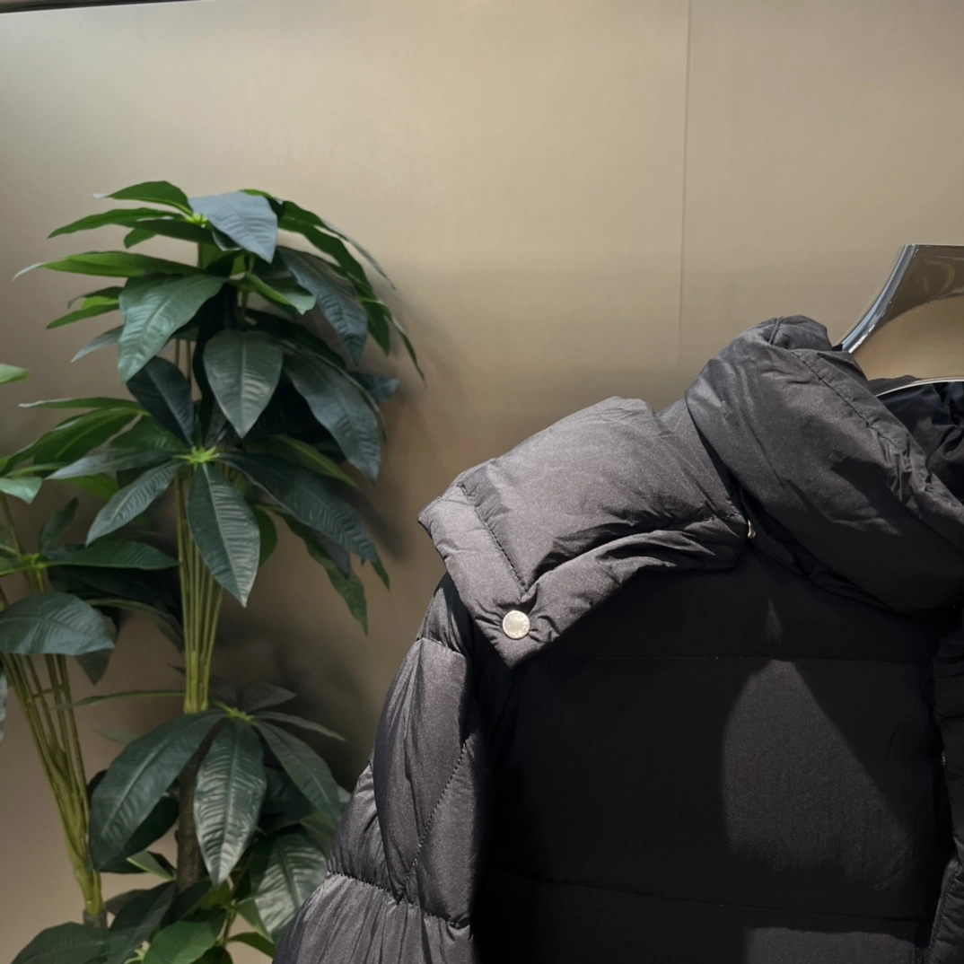 TravelReady Moncler Down Jackets 145414