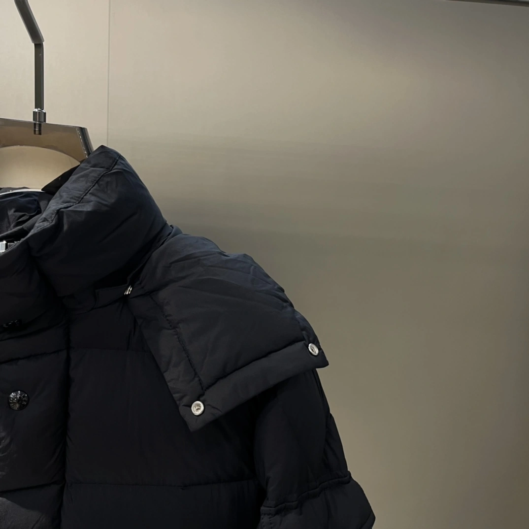 TravelReady Moncler Down Jackets 145414