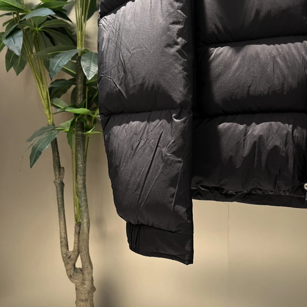 TravelReady Moncler Down Jackets 145414