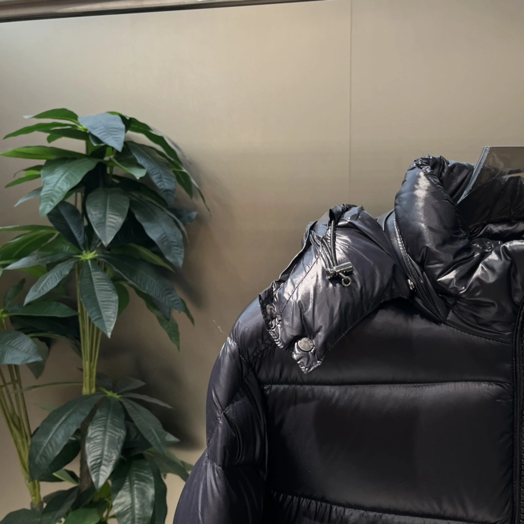 Moncler Down Jackets Stylish 145412