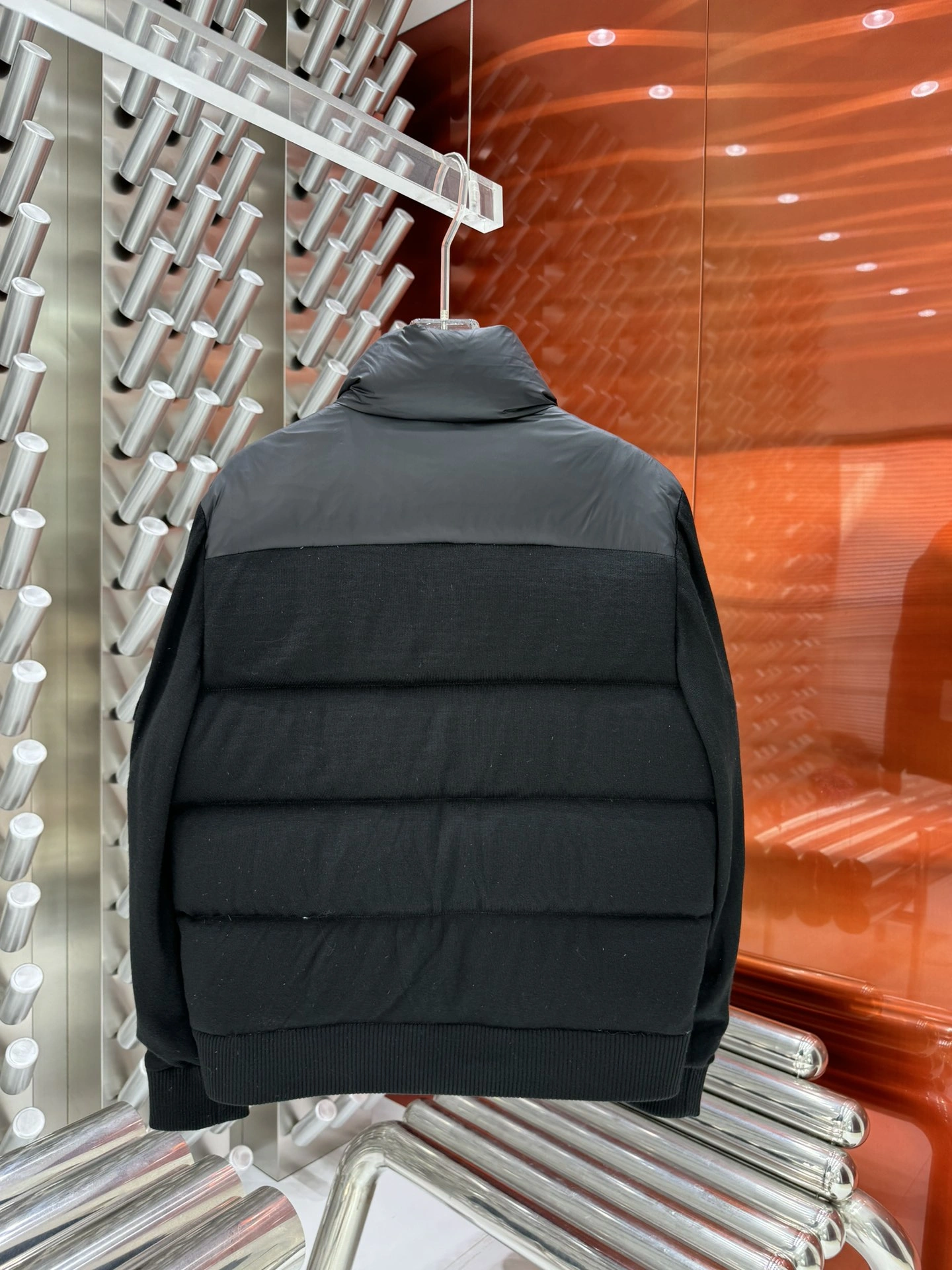 Moncler Down Jackets Chic 145404