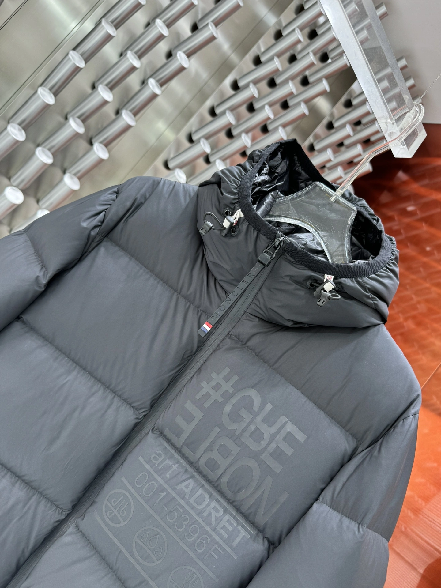 Moncler Down Jackets FreshLook 145405
