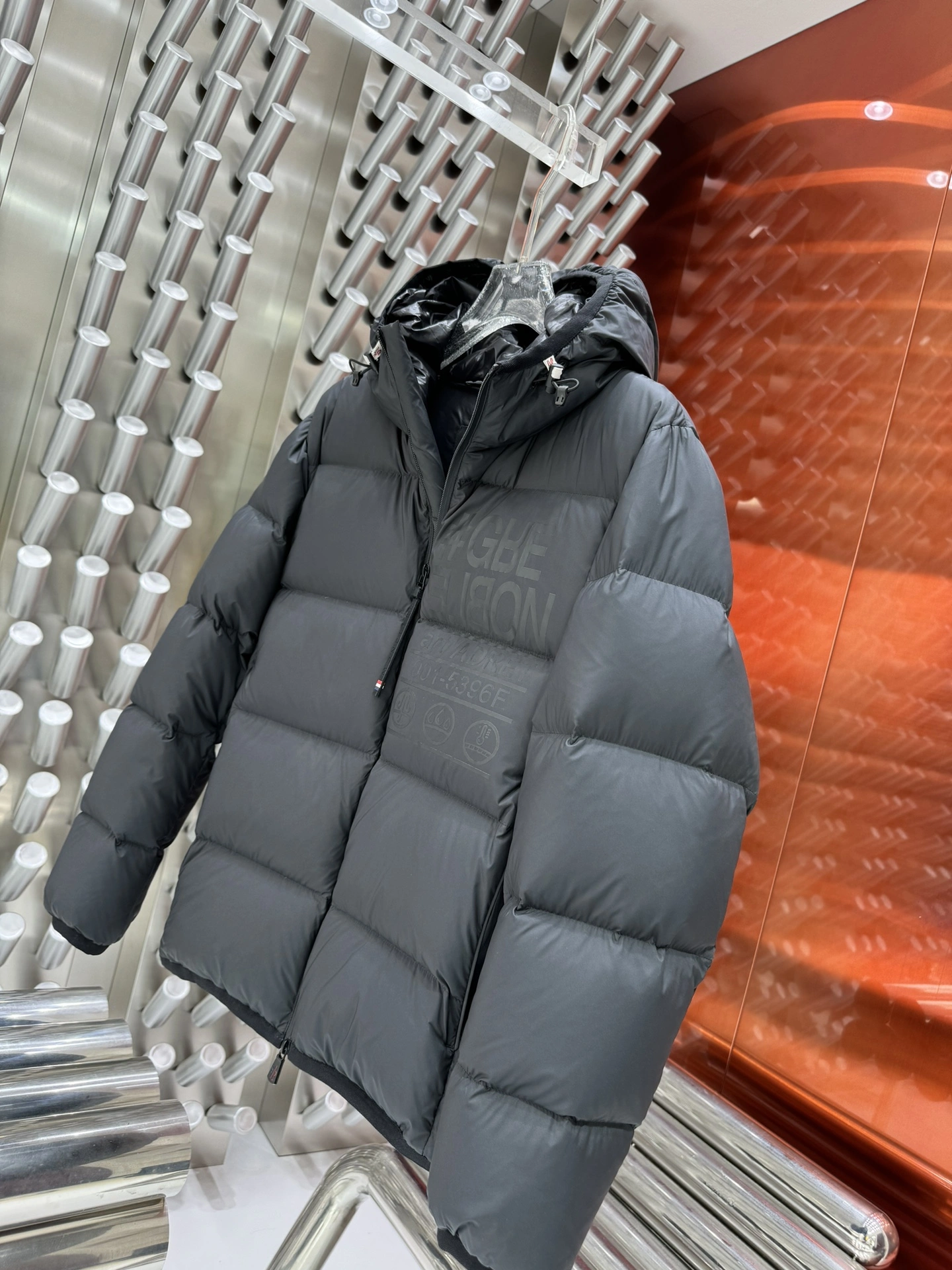 Moncler Down Jackets FreshLook 145405