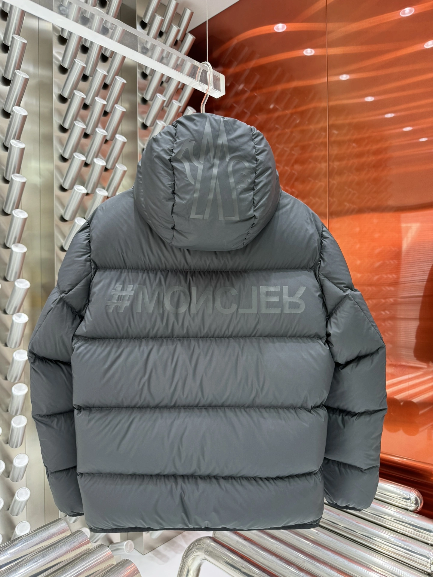 Moncler Down Jackets FreshLook 145405