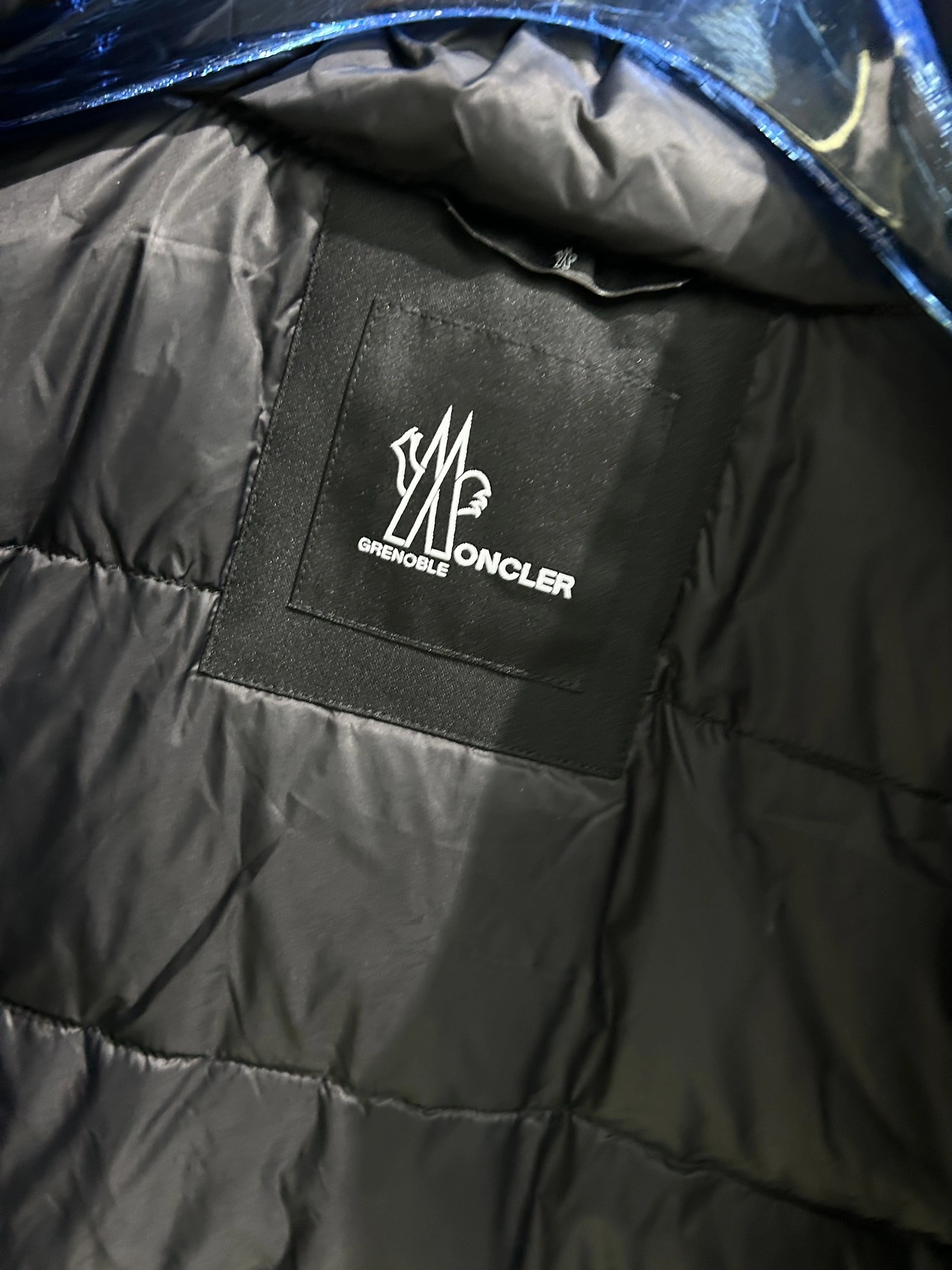 Bold Moncler Down Jackets 145401
