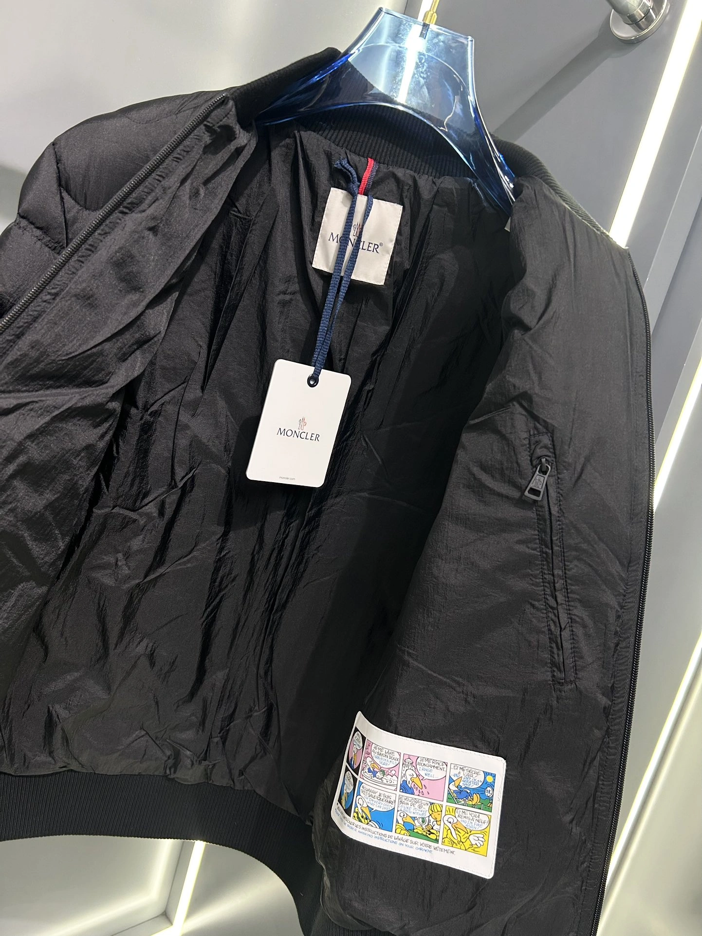 Moncler Down Jackets RelaxedFit 145413
