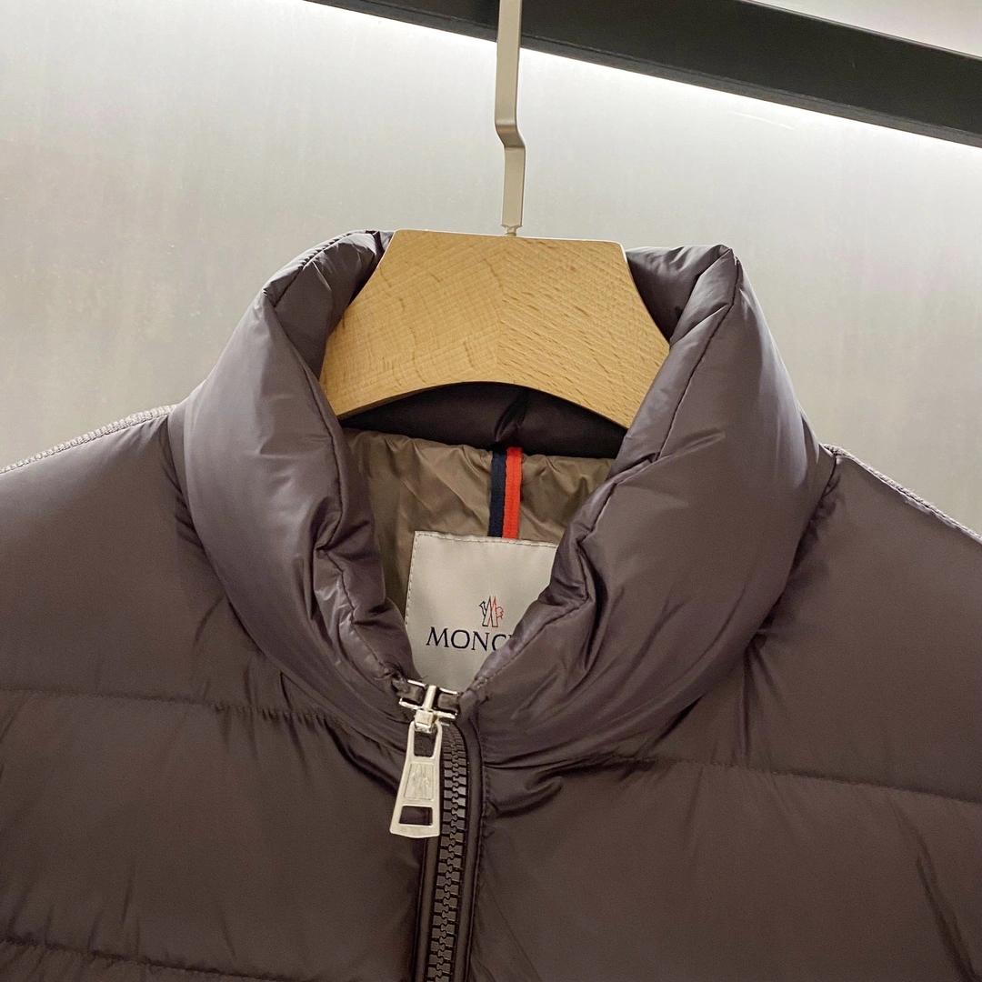 SunProtective Moncler Down Jackets 145410