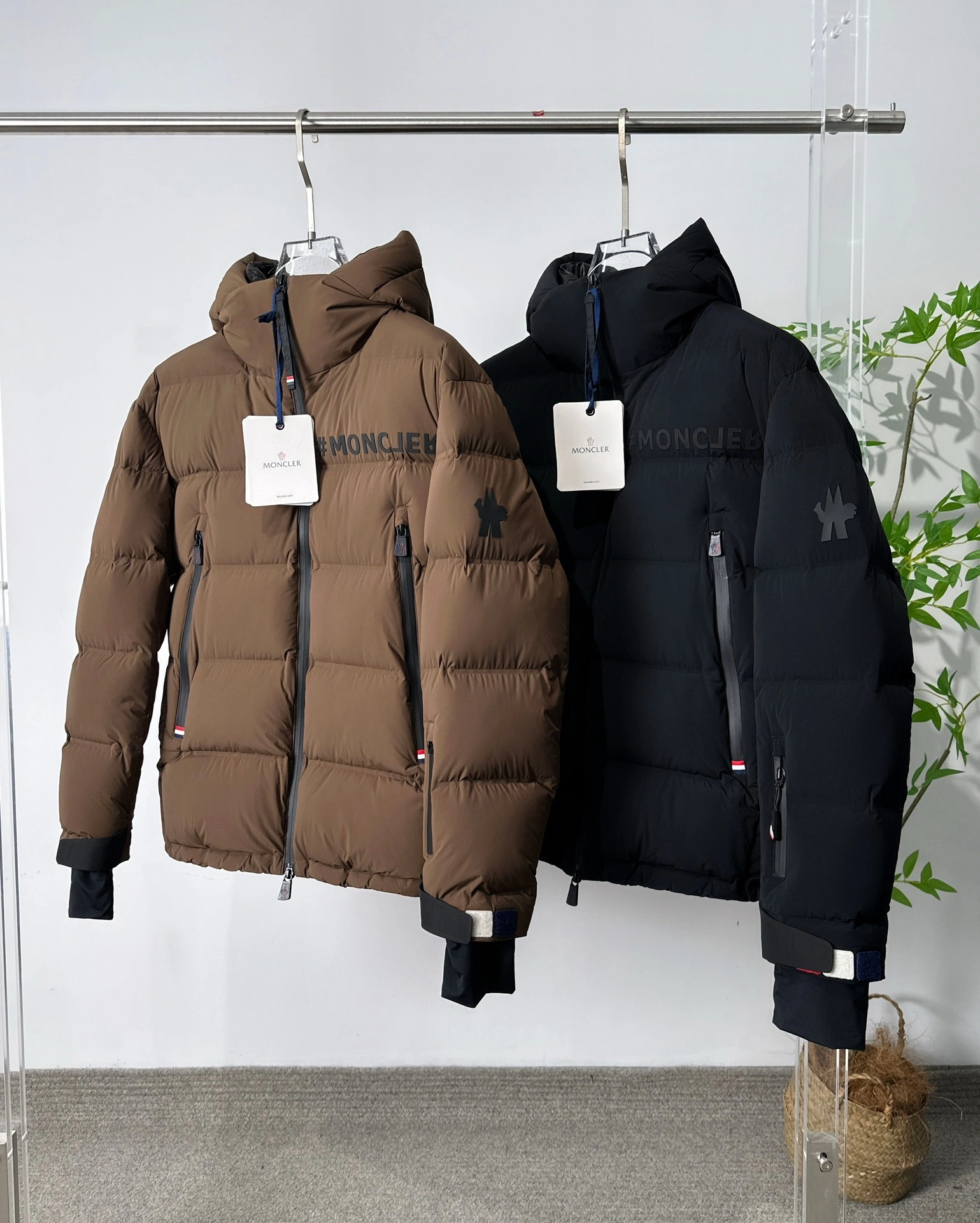 Efficient Moncler Down Jackets 145418
