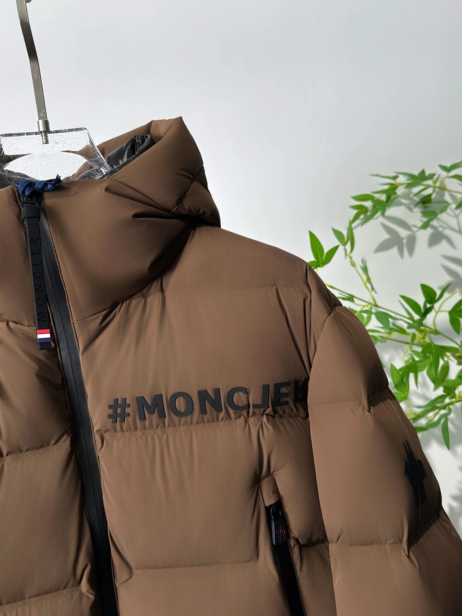 Efficient Moncler Down Jackets 145418