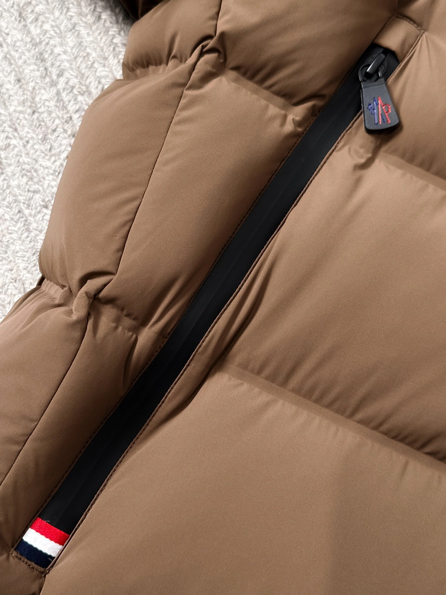 Efficient Moncler Down Jackets 145418