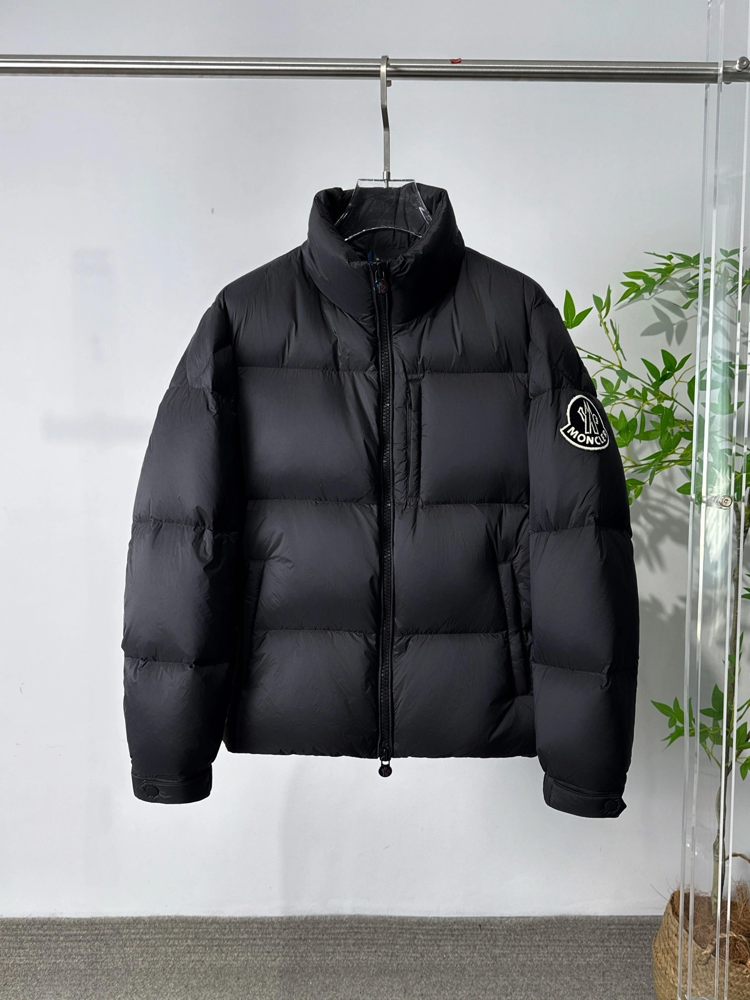 Moncler Down Jackets ModernLook 145419