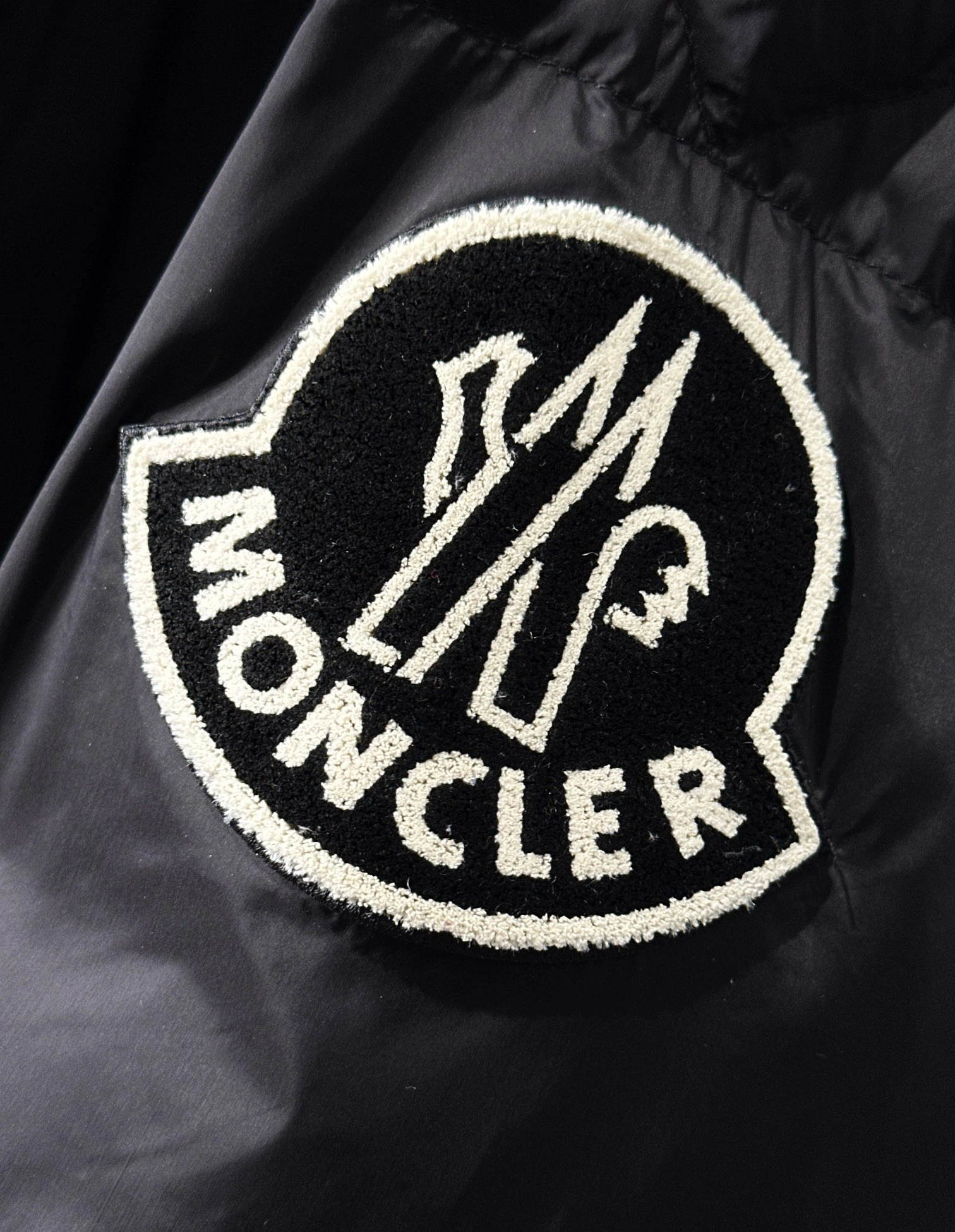 Moncler Down Jackets ModernLook 145419