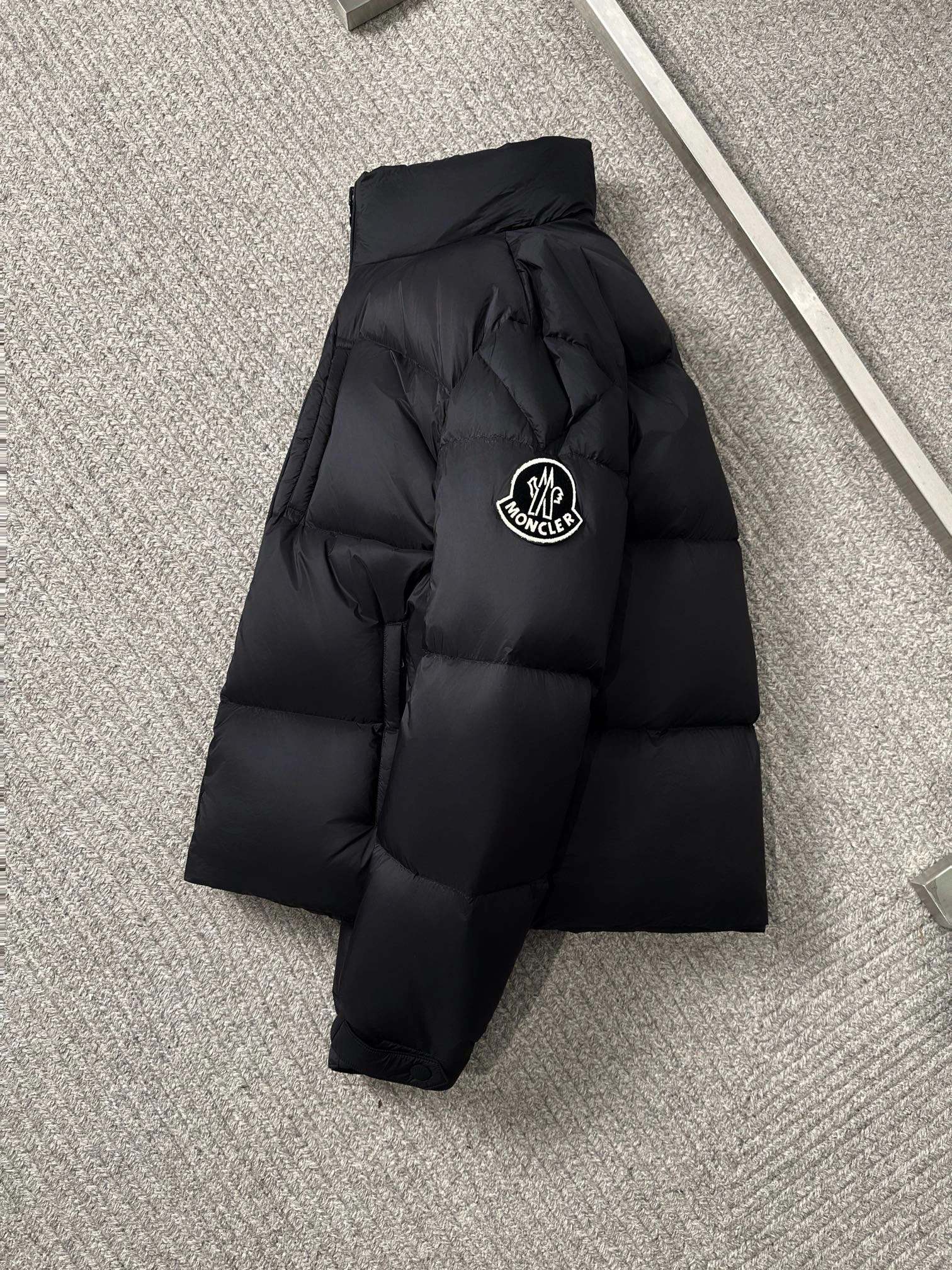 Moncler Down Jackets ModernLook 145419
