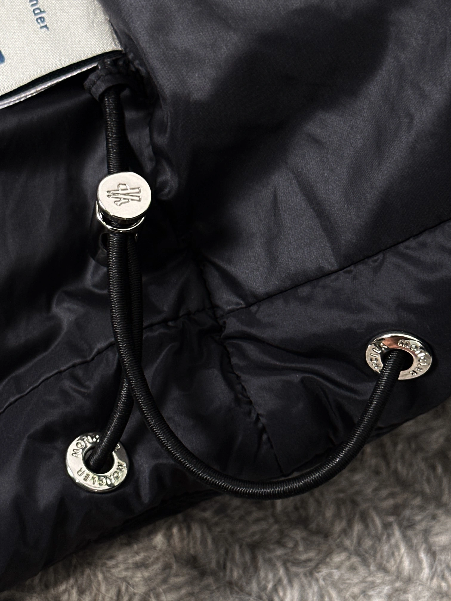 Moncler Down Jackets ModernLook 145419