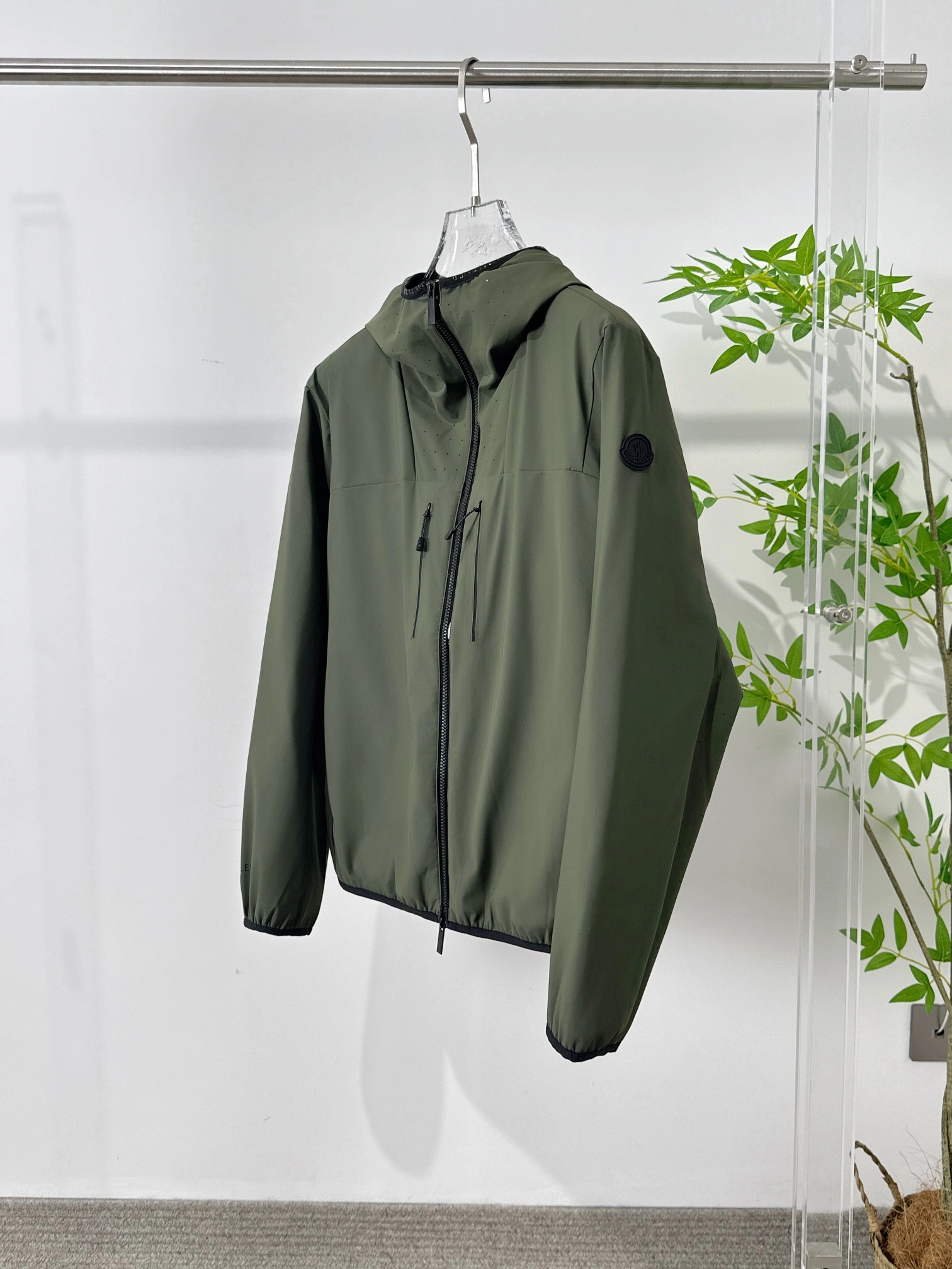 Comfortable Moncler Down Jackets 145402