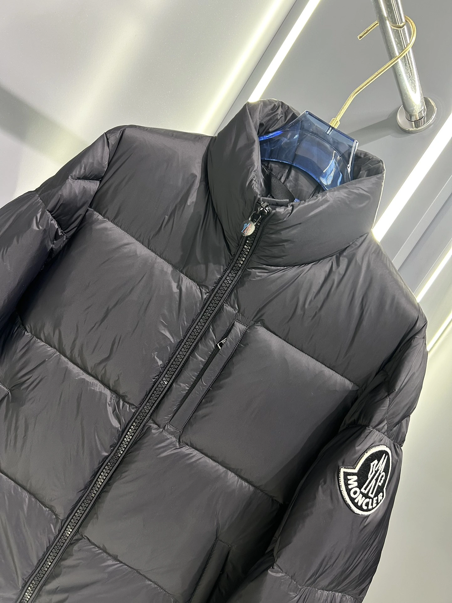 Moncler Down Jackets Attractive 145399
