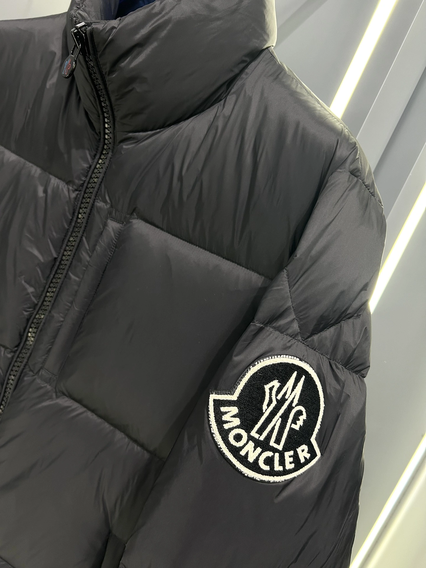 Moncler Down Jackets Attractive 145399