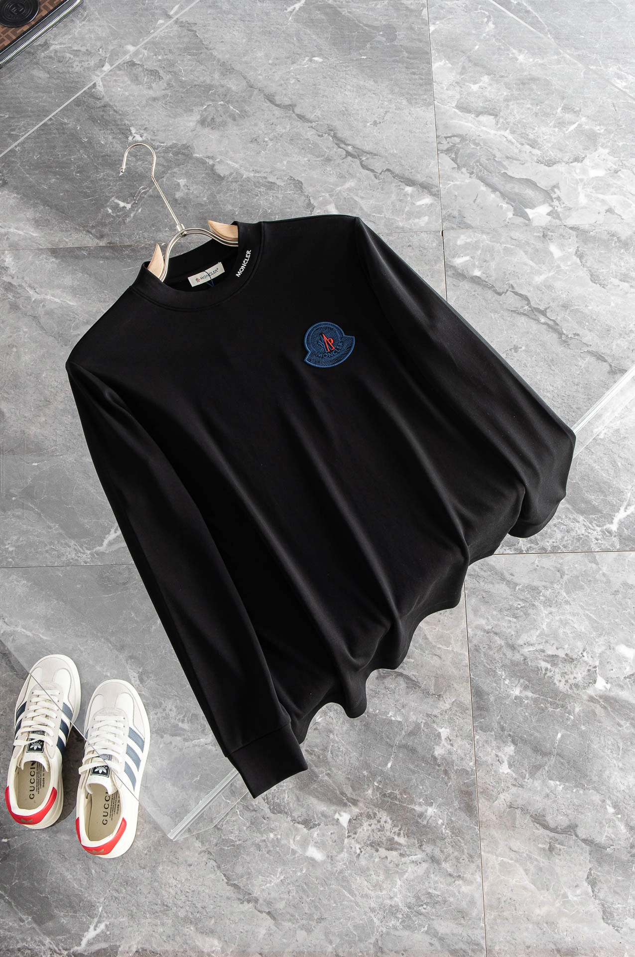 Moncler Down Jackets Snug 145411