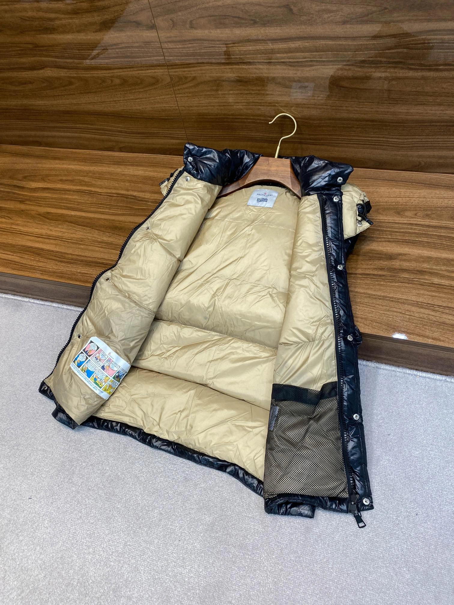 Timeless Moncler Down Jackets 145396
