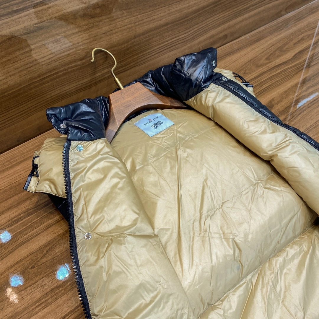 Timeless Moncler Down Jackets 145396