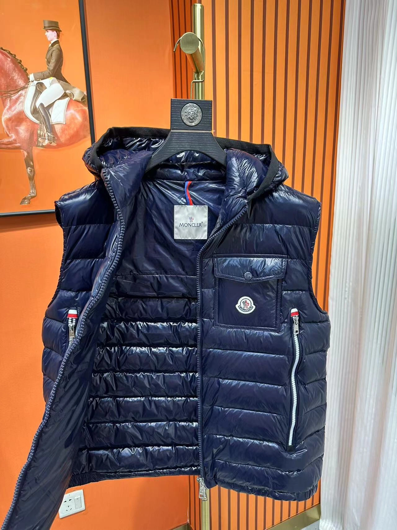 Durable Moncler Down Jackets 145394