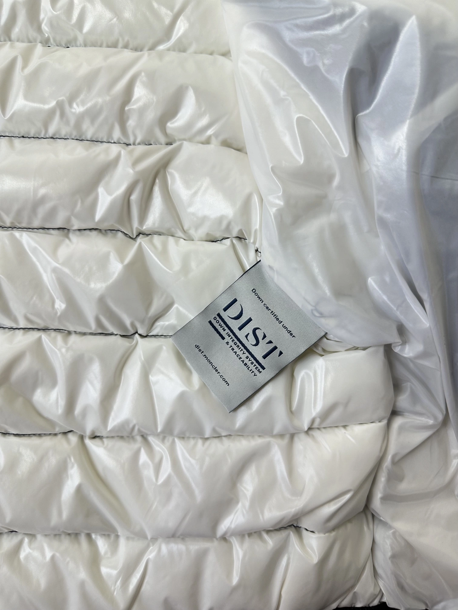QuickDry Moncler Down Jackets 145397