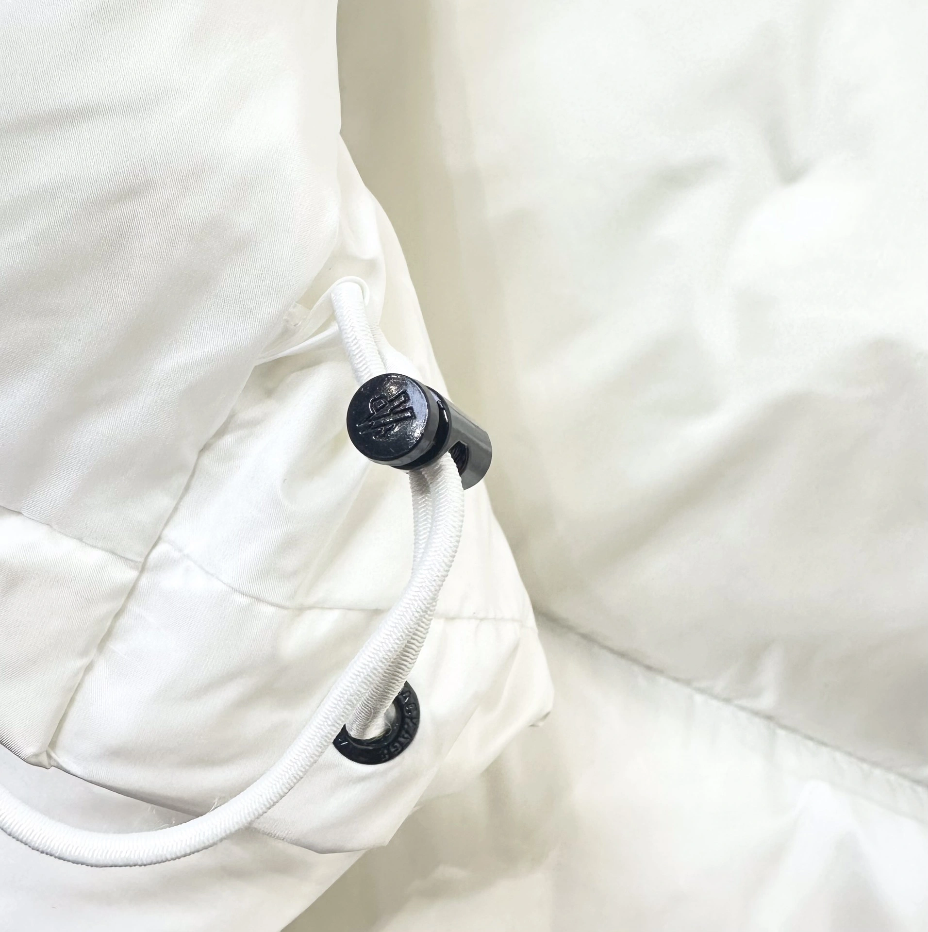 Casual Moncler Down Jackets 145392