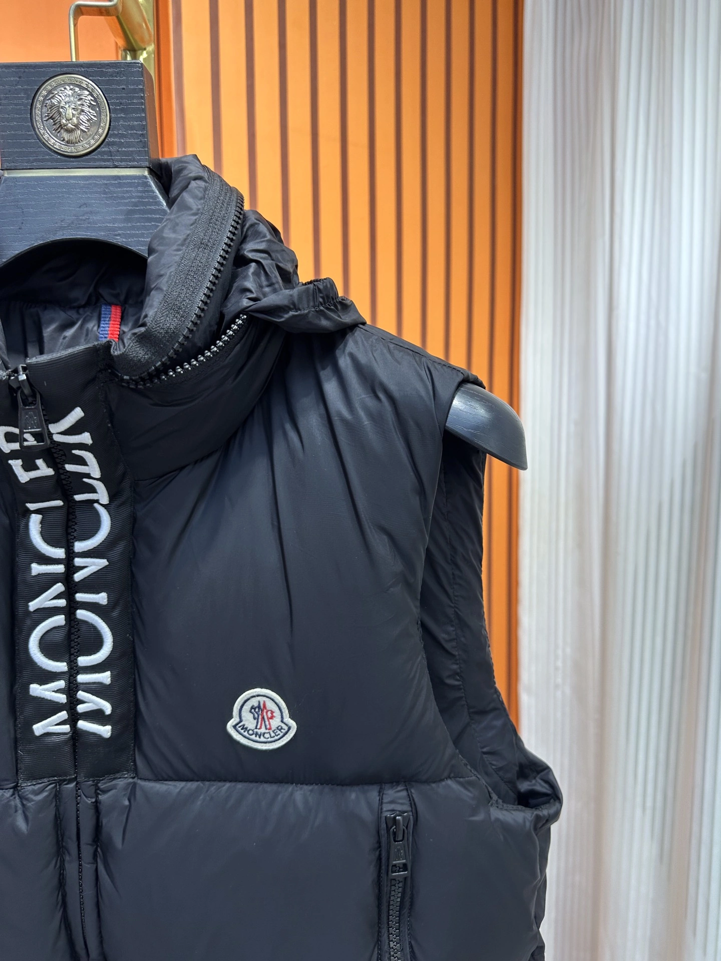 Original Moncler Down Jackets 145390